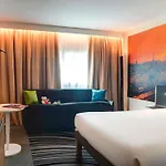 Novotel 14 Porte D'orleans Hotel 4*
