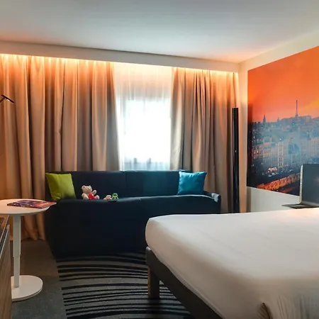 Novotel 14 Porte D'orleans Hotel