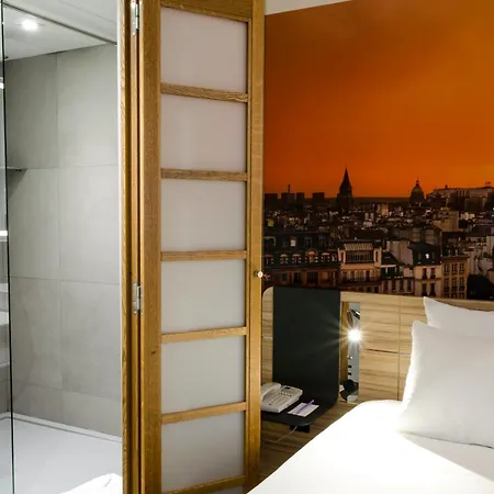 Novotel 14 Porte D'orleans Hotel 4*