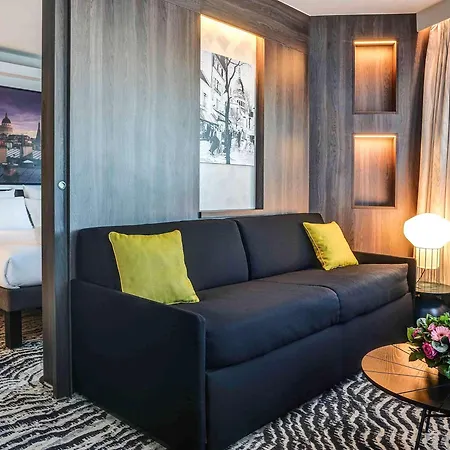 Novotel 14 Porte D'orleans Hotel 4*