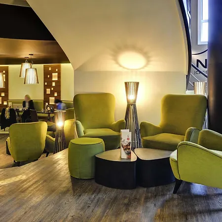 Novotel 14 Porte D'orleans Hotel 4*