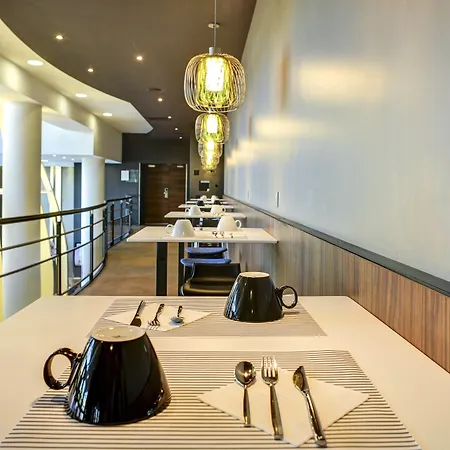 Novotel 14 Porte D'orleans Hotel Paris