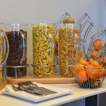 Novotel 14 Porte D'orleans Hotel 4*