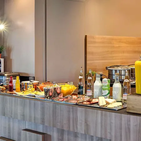 Novotel 14 Porte D'orleans Hotel
