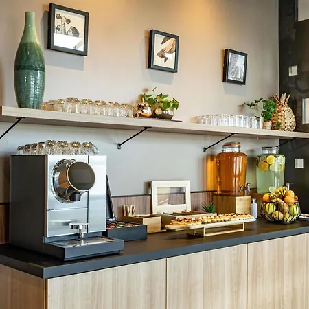 Novotel 14 Porte D'orleans Hotel 4*