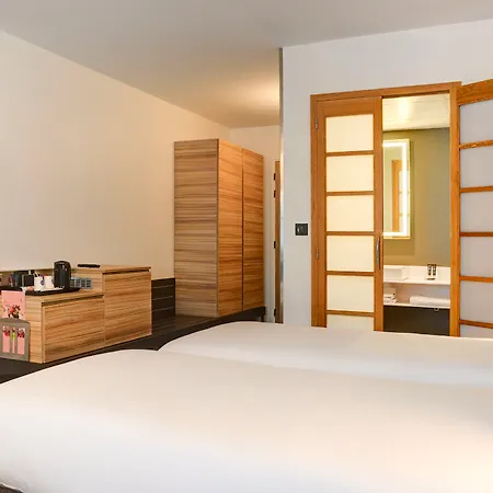 Novotel 14 Porte D'orleans Hotel