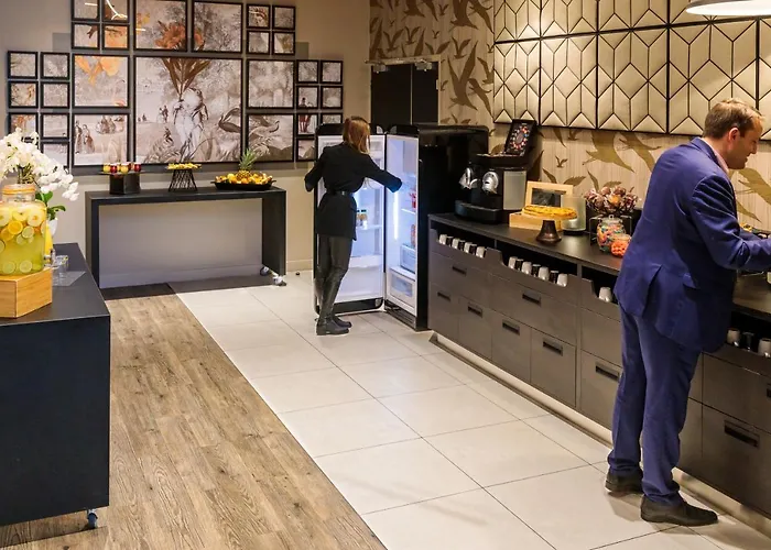 Novotel 14 Porte D'orleans 4*