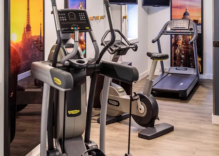 Novotel 14 Porte D'orleans 4*