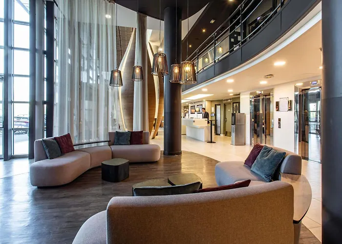 Novotel 14 Porte D'orleans Hotel 4*